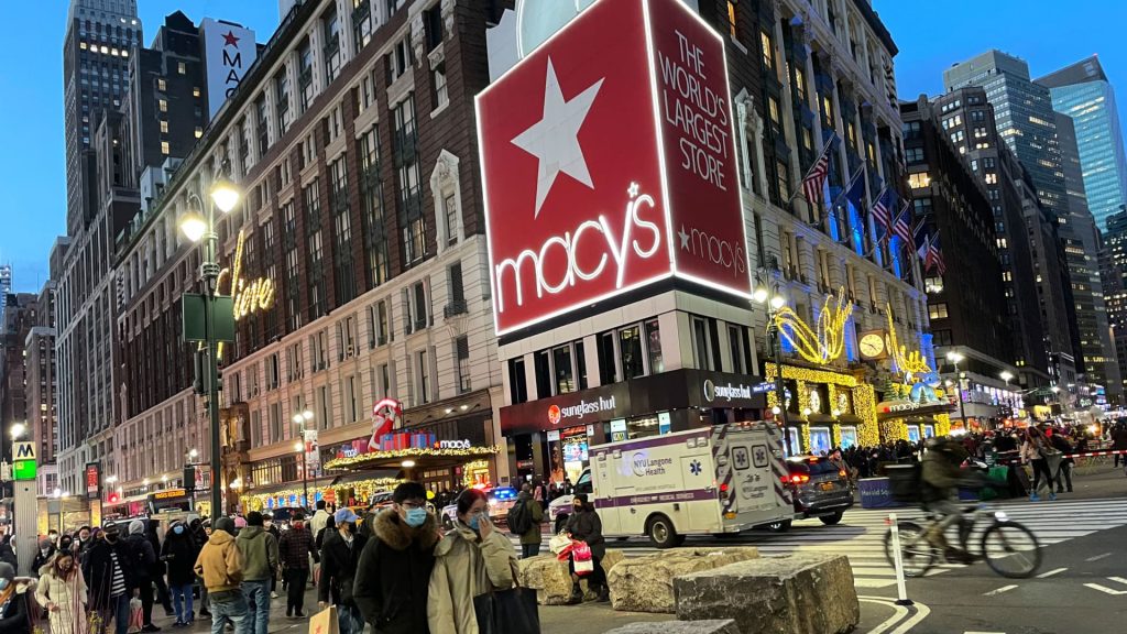 Macy’s warns holiday-quarter sales will come in light, citing squeeze on shoppers’ wallets