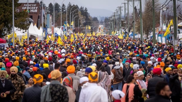 Vaisakhi parade in Surrey, B.C., sees over half a million people celebrate, organizers say