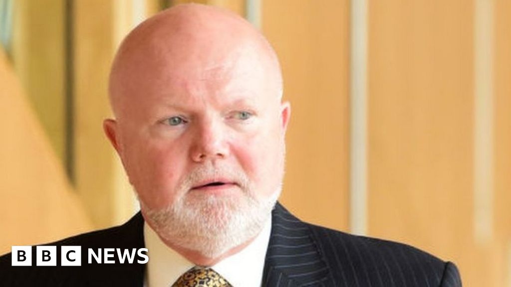 Colin Beattie: Police arrest SNP treasurer in finance probe