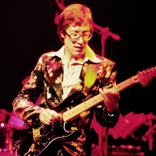 Hank Marvin twice forgot how to play the Shadows’ hit Atlantis mid-song