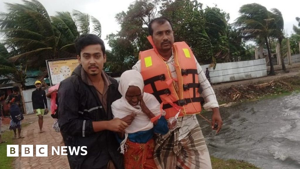 Cyclone Mocha: Deadly storm hits Bangladesh and Myanmar coast