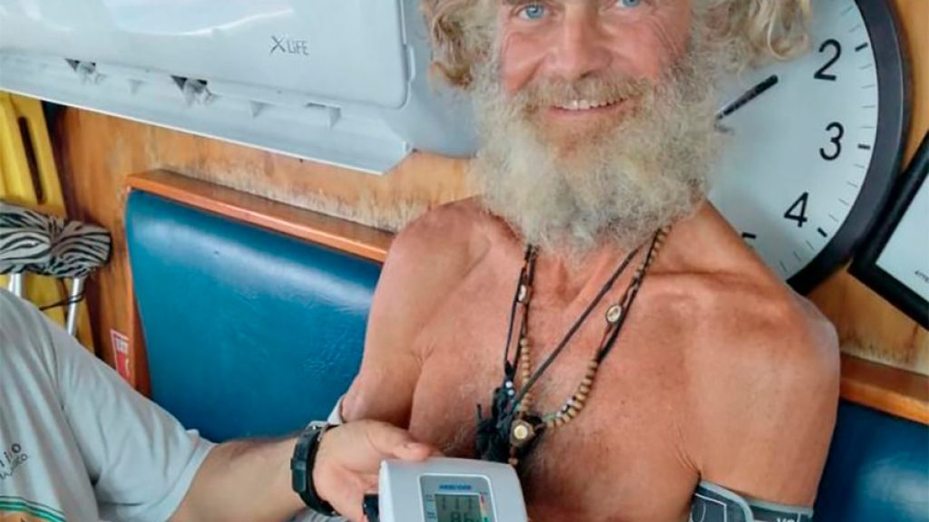 Australian and his dog rescued after 3 months adrift in Pacific