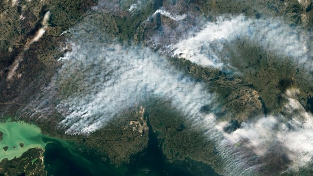 Different cities, different wildfires: How 2 Canadian cities are fighting back