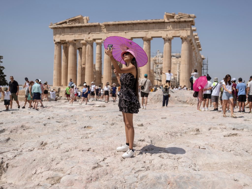 Photos: Record temperatures continue to sizzle around the world