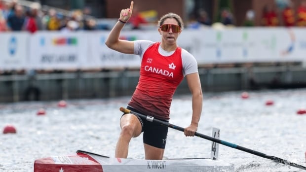 Canada’s Katie Vincent races to 3 gold medals on final day of sprint canoe worlds