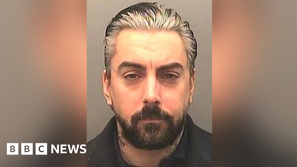 Lostprophets’ Ian Watkins stabbed in jail