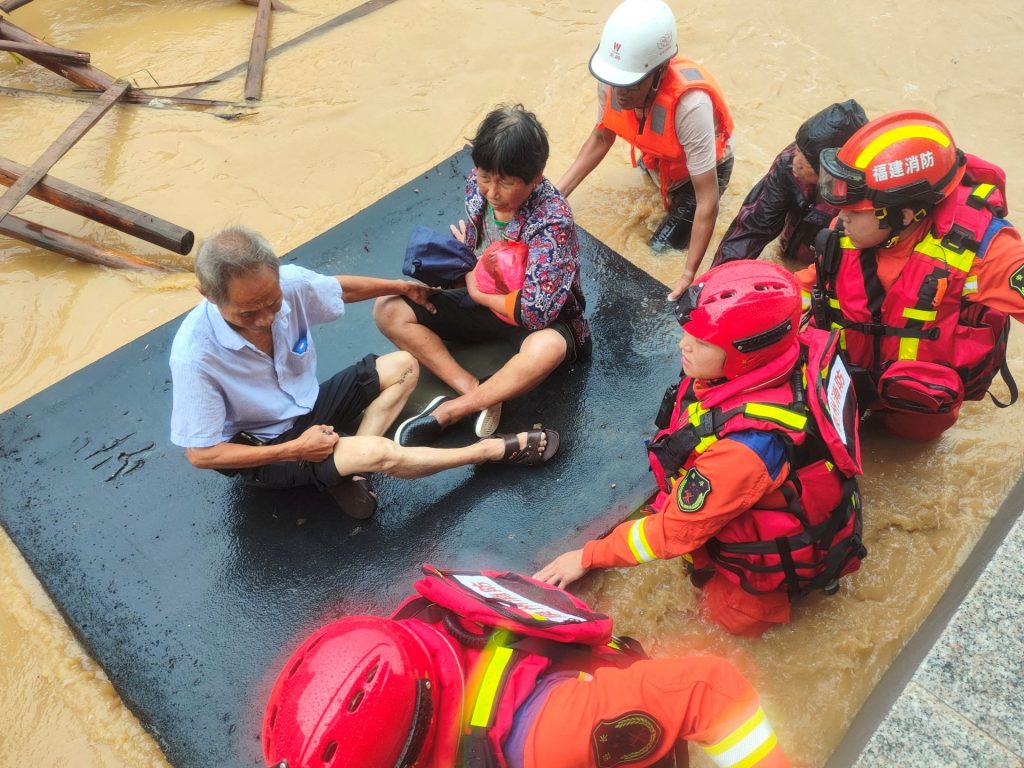 Beijing evacuates thousands as Doksuri pummels northern China