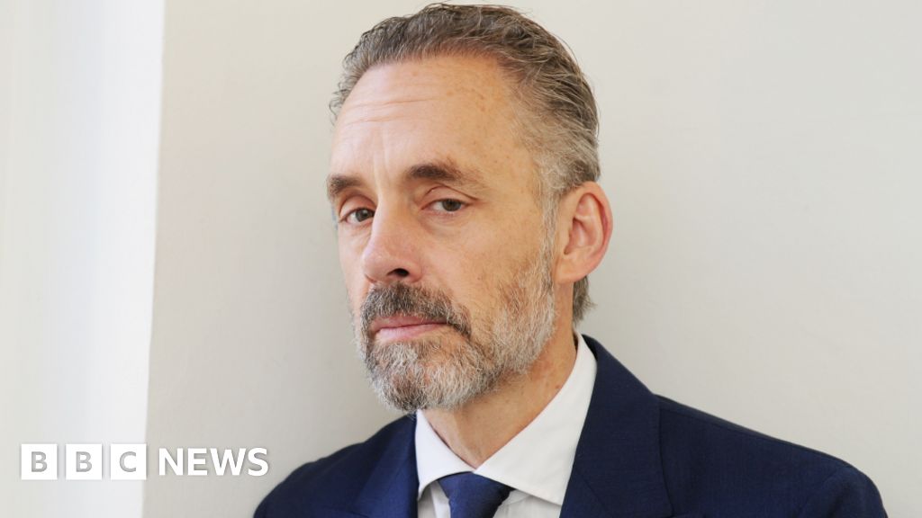 Jordan Peterson: Critics complain over ‘misleading’ book cover quotes