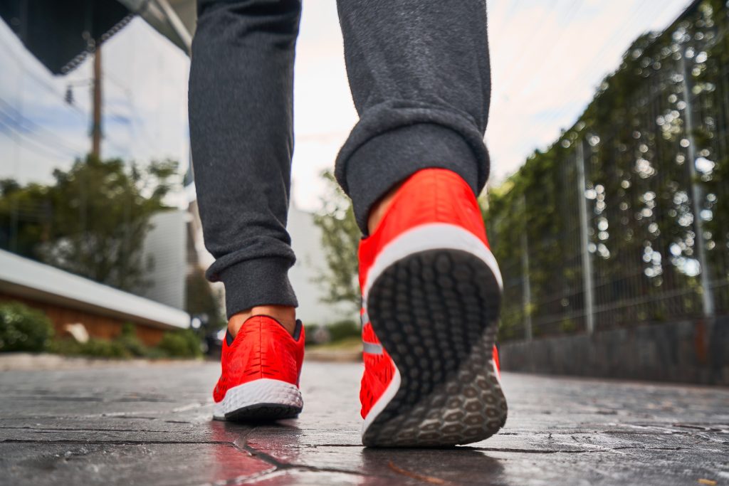 Man with Parkinson’s Walks Smoothly thanks to an Experimental Spinal Implant