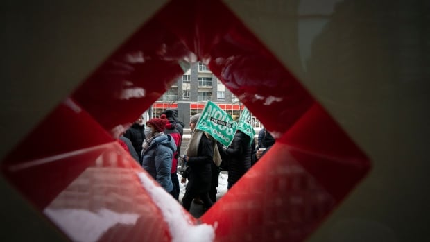 Quebec, public sector unions reach agreement in principle on wages, working conditions