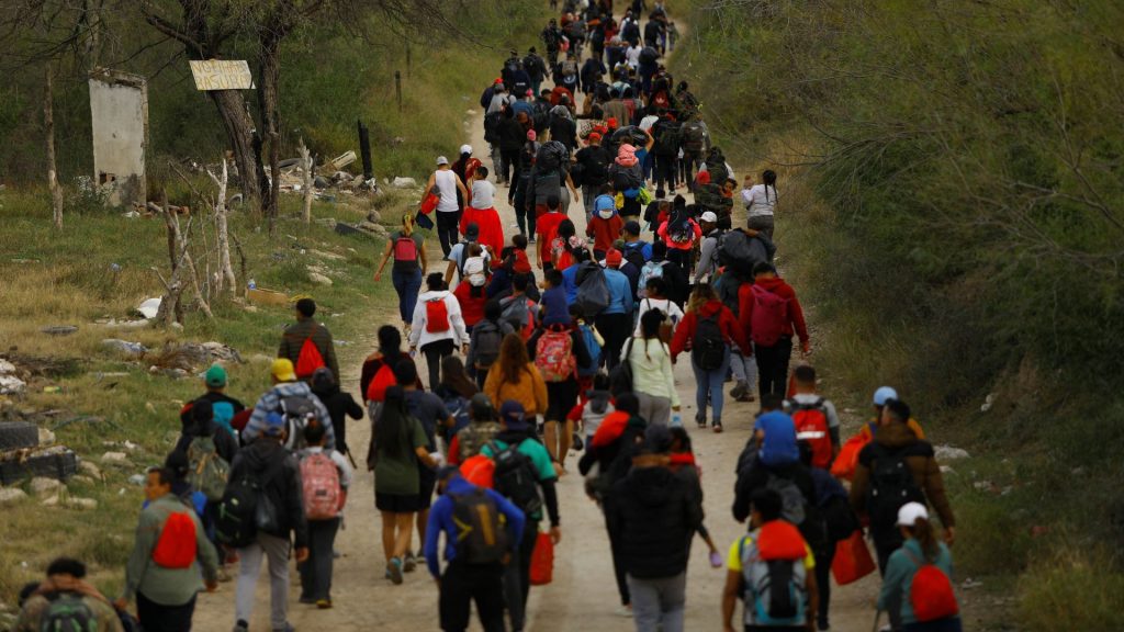 Can Mexico alone curb the flow of migrants to the United States?