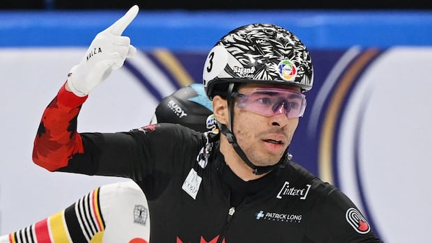 Canadians win 3 gold medals at short track worlds in Beijing